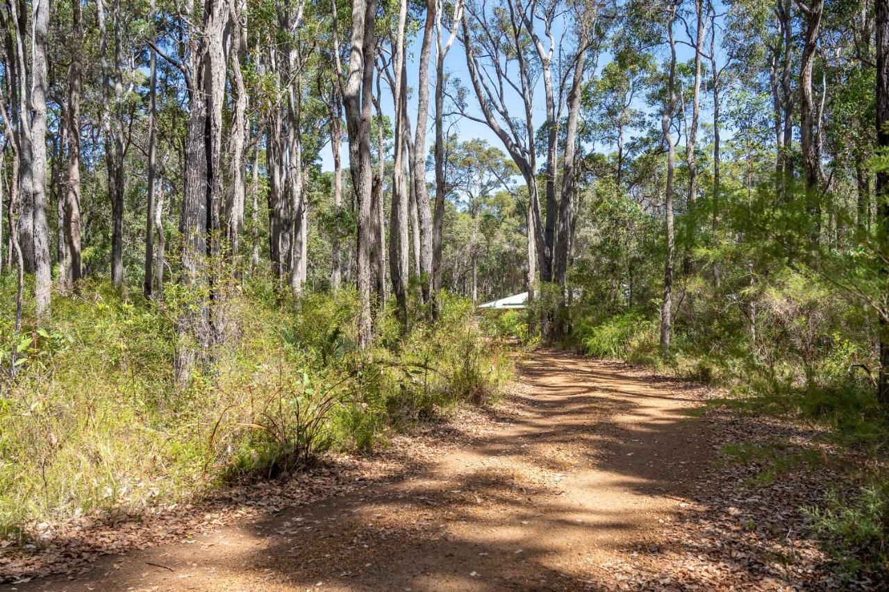Mansfield Retreat - In Town - Margaret River Bagian luar foto