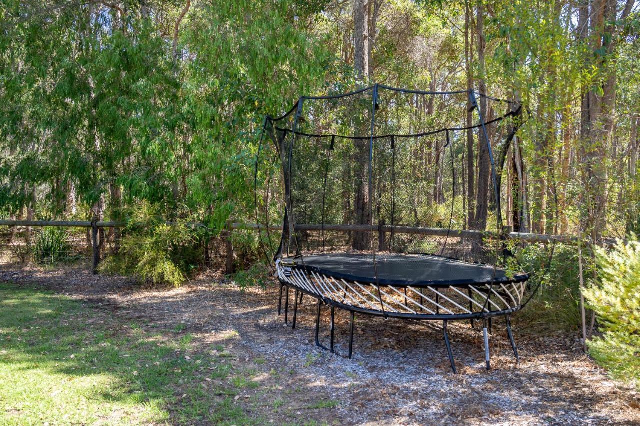 Mansfield Retreat - In Town - Margaret River Bagian luar foto