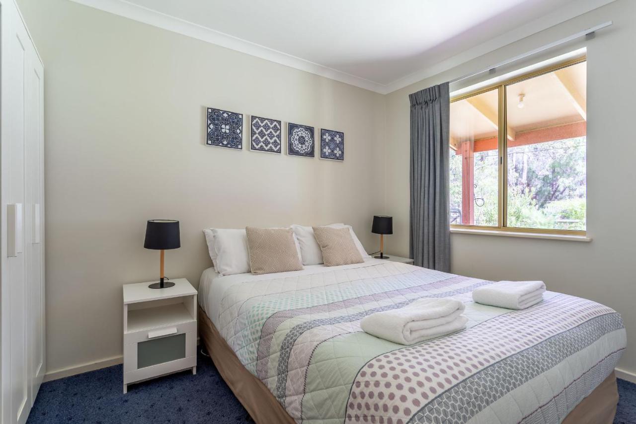 Mansfield Retreat - In Town - Margaret River Bagian luar foto