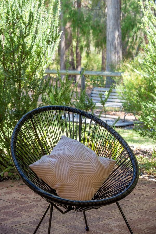 Mansfield Retreat - In Town - Margaret River Bagian luar foto