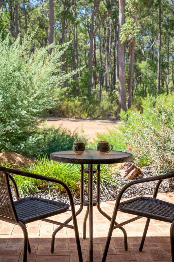 Mansfield Retreat - In Town - Margaret River Bagian luar foto